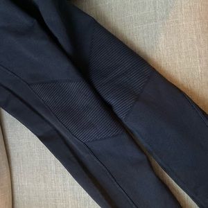 Fabletics XL seamless leggings.